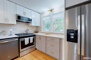 88 5 Edwards St, New Haven, CT 06511 - Photo 4