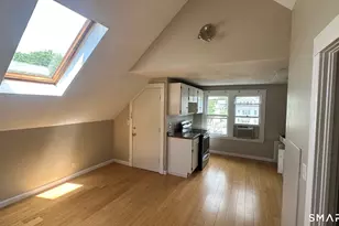 40 Quaker Ln S, West Hartford, CT 06119 - Photo 8
