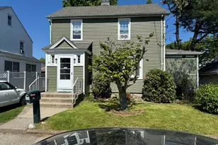 26 Strand St, Bridgeport, CT 06606 - Photo 1