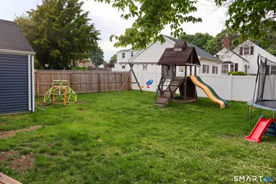 33 Linnmore Drive, Manchester, CT 06040 - Photo 6