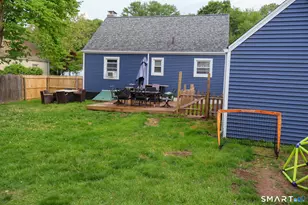 33 Linnmore Dr, Manchester, CT 06040 - Photo 4