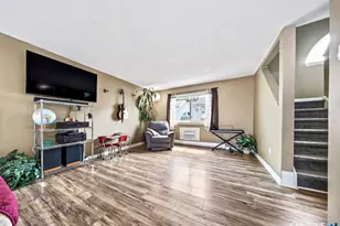 925 Oronoke Rd, Waterbury, CT 06708 - Photo 2