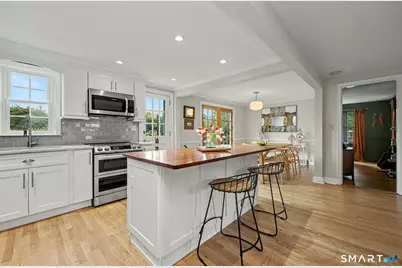 50 Crown Street, Trumbull, CT 06611 - Photo 12