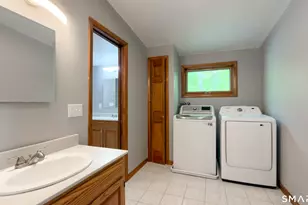 16 Briarwood Dr, Simsbury, CT 06070 - Photo 8
