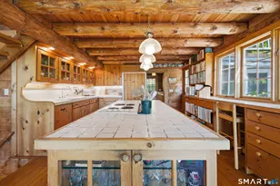 3 Morrissey Ln, Bridgewater, CT 06752 - Photo 6