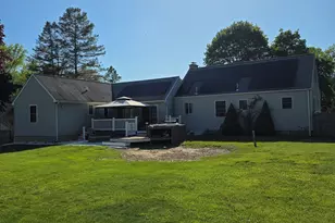 15 Van Buren Rd, Enfield, CT 06082 - Photo 8