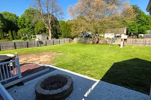 15 Van Buren Rd, Enfield, CT 06082 - Photo 6
