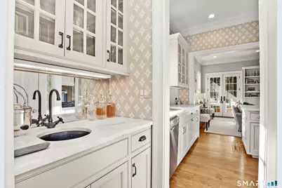 24 Orchard Place #B, Greenwich, CT 06830 - Photo 12