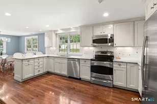 28 East Ln, Darien, CT 06820 - Photo 10