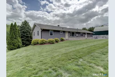 25 Amity Street, Meriden, CT 06450 - Photo 2