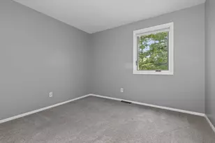 46 Hampton Park, Branford, CT 06405 - Photo 18