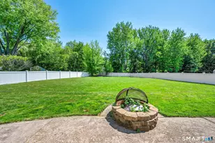 258 Candlewood Dr, Bristol, CT 06010 - Photo 8