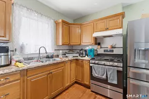 118 Blackhall St, New London, CT 06320 - Photo 6