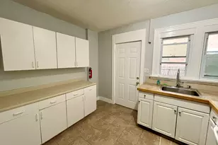 12 Lorraine St, Hartford, CT 06105 - Photo 14