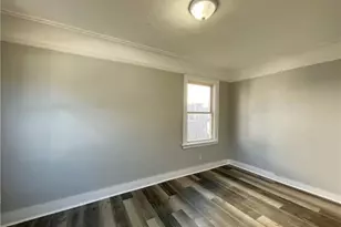 12 Lorraine St, Hartford, CT 06105 - Photo 10