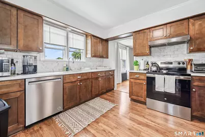 1103-1105 Capitol Avenue, Bridgeport, CT 06606 - Photo 8