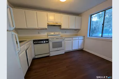 7 Padanaram Road #J218, Danbury, CT 06811 - Photo 4