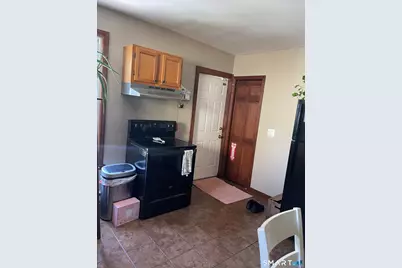 11 Stone Street, Danbury, CT 06810 - Photo 14