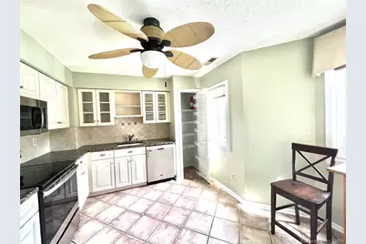 1410 Whitney Avenue #B2, Hamden, CT 06517 - Photo 2