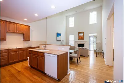 108 Imperial Court #108, Trumbull, CT 06611 - Photo 8