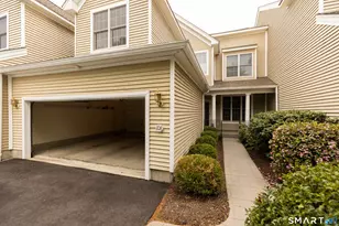 108 Imperial Ct, Trumbull, CT 06611 - Photo 2