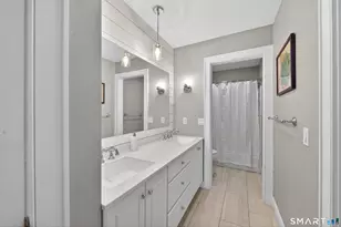 70 W Meadow Rd, Hamden, CT 06518 - Photo 14