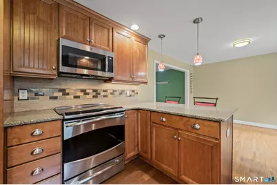 20 Saxton Brook Drive, Simsbury, CT 06070 - Photo 20