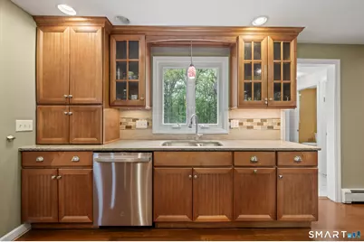 20 Saxton Brook Drive, Simsbury, CT 06070 - Photo 18