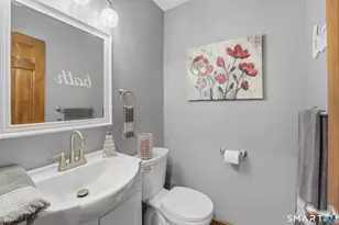 348 Boston Post Rd, Waterford, CT 06385 - Photo 28