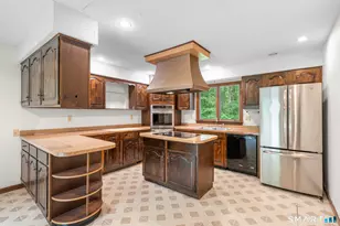 34 Ox Bow Ln, Woodbridge, CT 06525 - Photo 12