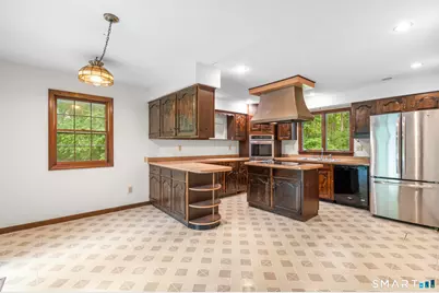 34 Ox Bow Lane, Woodbridge, CT 06525 - Photo 10