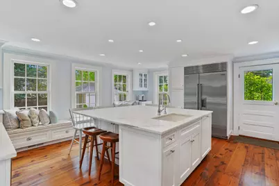 215 Old Post Road, Fairfield, CT 06824 - Photo 16