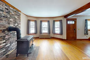 55 Mechanics St, Putnam, CT 06260 - Photo 8