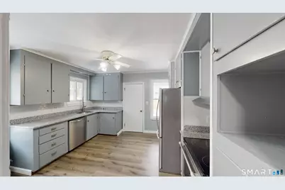 55 Mechanics Street, Putnam, CT 06260 - Photo 16
