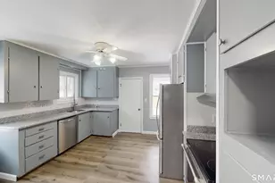 55 Mechanics St, Putnam, CT 06260 - Photo 16