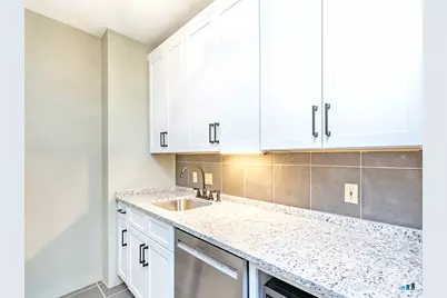 1 Linden Place #412, Hartford, CT 06106 - Photo 20