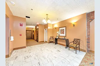 1 Linden Place #412, Hartford, CT 06106 - Photo 10
