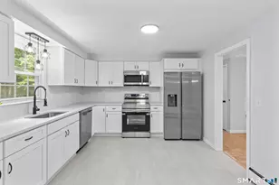 20 Quiet Woods Rd, East Hampton, CT 06424 - Photo 4