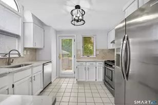 221 Meadows End Rd, Milford, CT 06460 - Photo 12