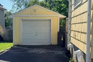 221 Meadows End Rd, Milford, CT 06460 - Photo 24