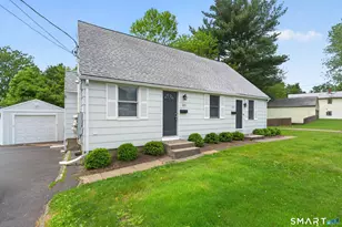 221 Meadows End Rd, Milford, CT 06460 - Photo 2
