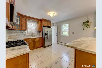 276 Farmington Avenue, New Britain, CT 06053 - Photo 16