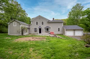 388 Amity Rd, Woodbridge, CT 06525 - Photo 4