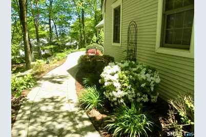 380 Dennison Ridge, Manchester, CT 06040 - Photo 4