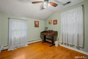 519 Brewster Rd, Bristol, CT 06010 - Photo 18