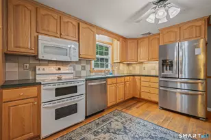 519 Brewster Rd, Bristol, CT 06010 - Photo 8