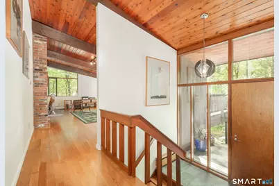 11 Forest Trail, Woodbridge, CT 06525 - Photo 2