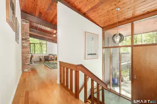 11 Forest Trail, Woodbridge, CT 06525 - Photo 2