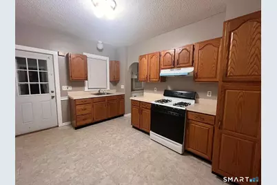85 Ellis Street, New Britain, CT 06051 - Photo 4