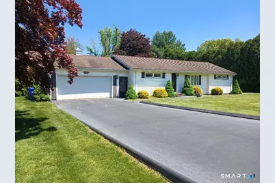 35 Dorchester Lane, Branford, CT 06405 - Photo 1